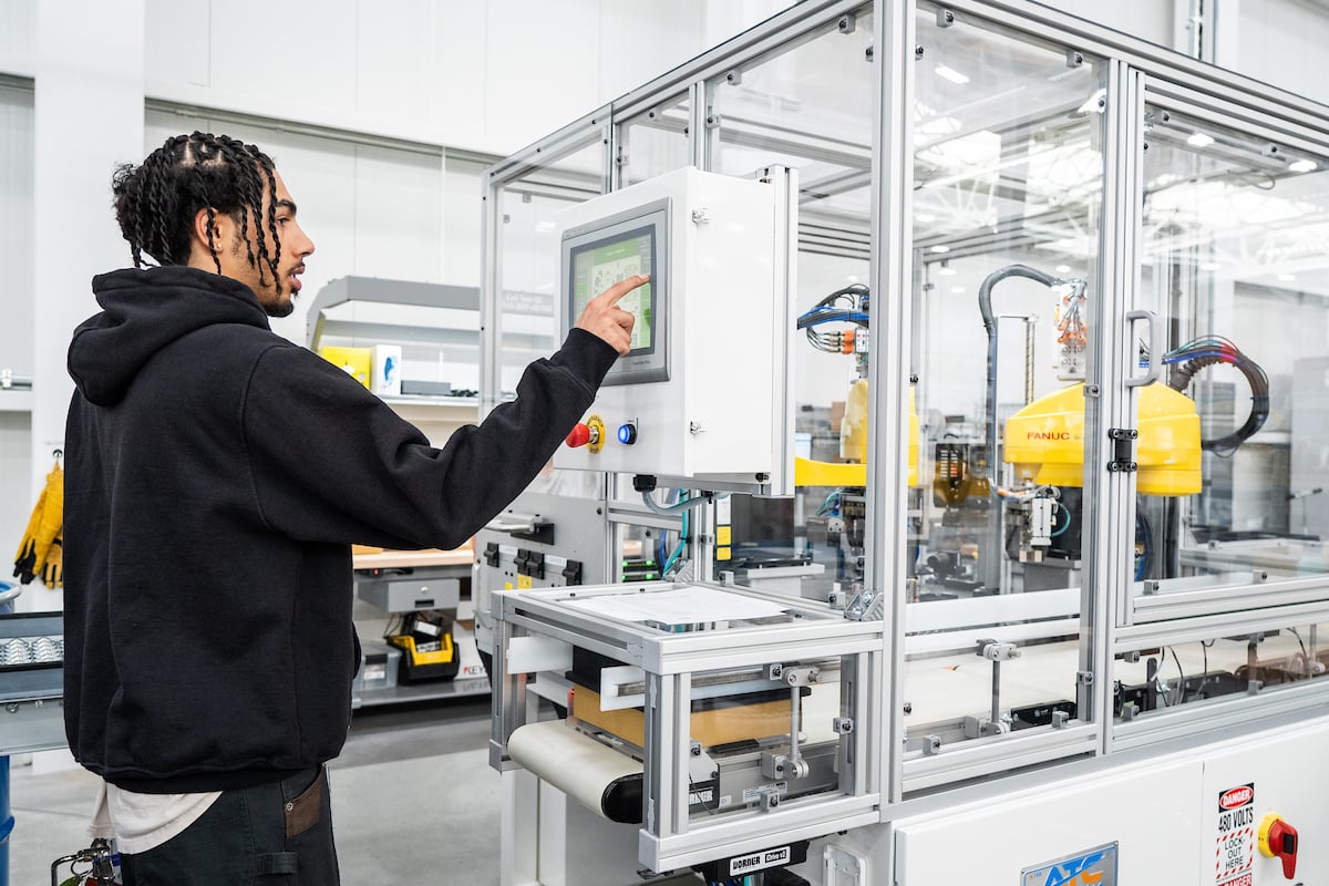 Battery Build at South 40 20240619_0034