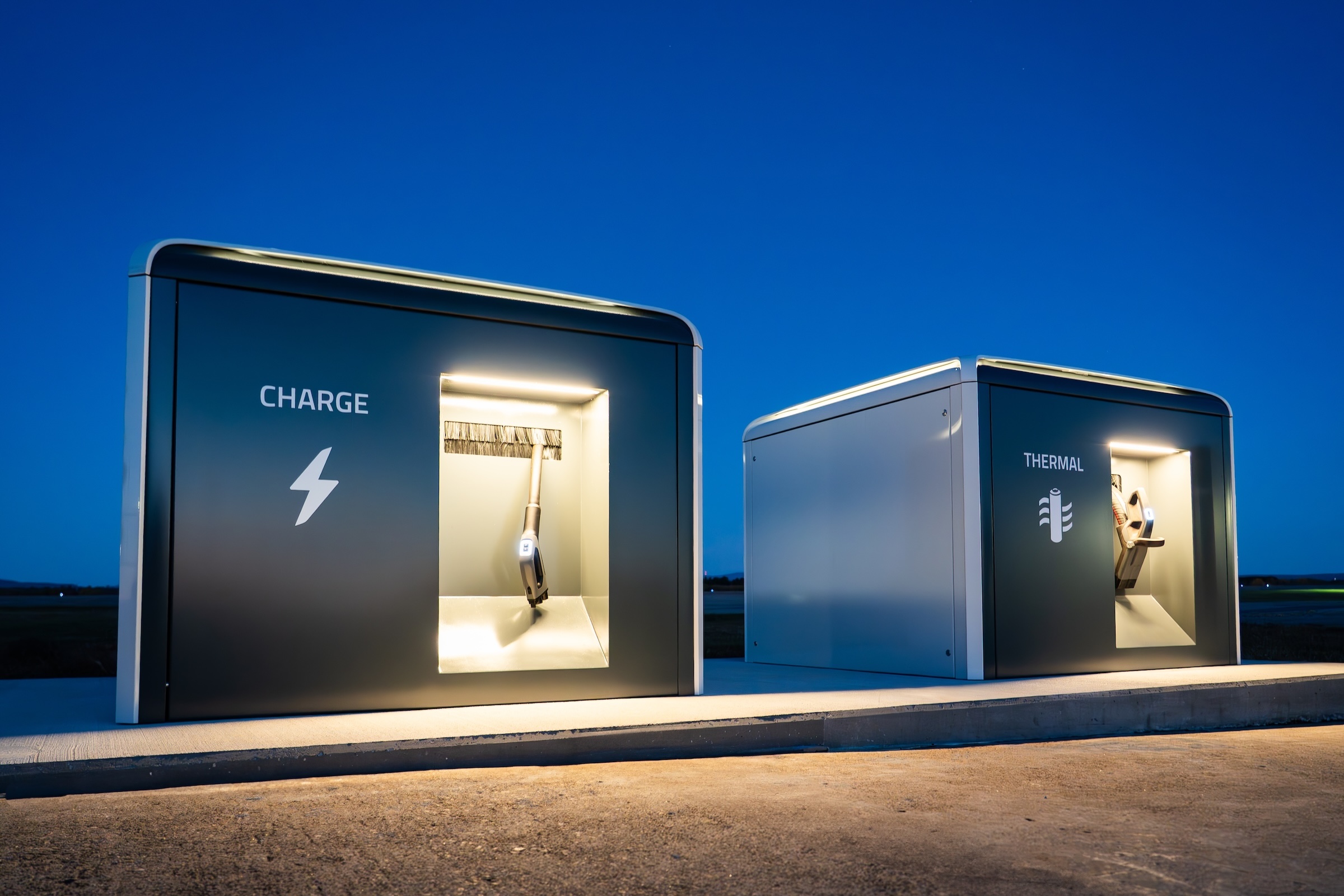 Charge Cubes 20251010_0004