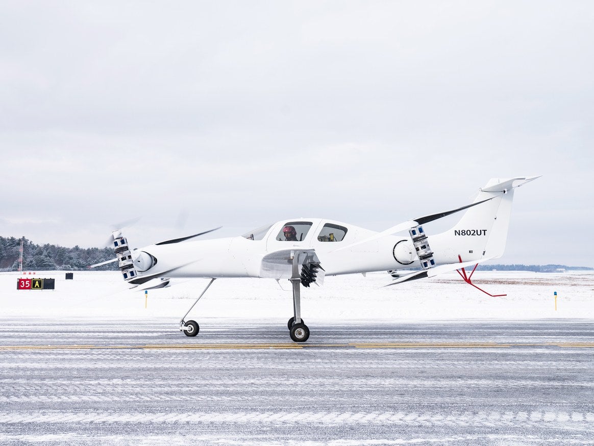 Experimental Ava aircraft taxis on runway